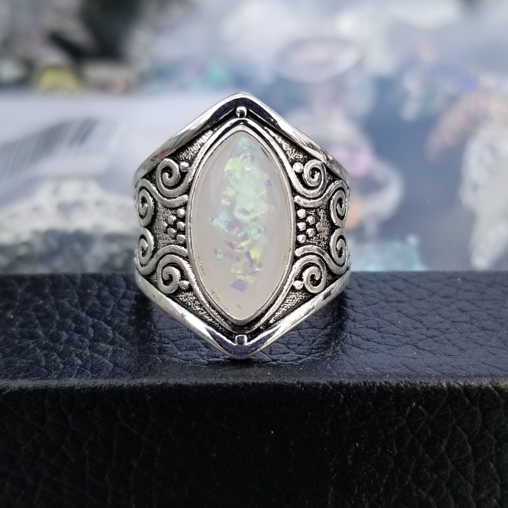 🌬Large Boho White Moonstone Ring (925)🌬